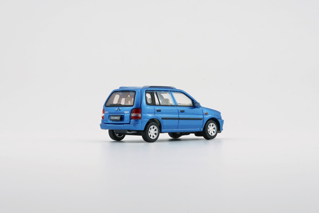 Mazda デミオ1/64スケールモデルカー Amazon.co.jp: MAZDA DEMIO モデルカー マツダ デミオ DJ 1/64
